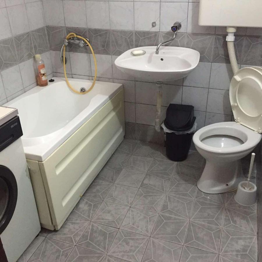 Hostel Emi Kavadarci Eksteriør billede